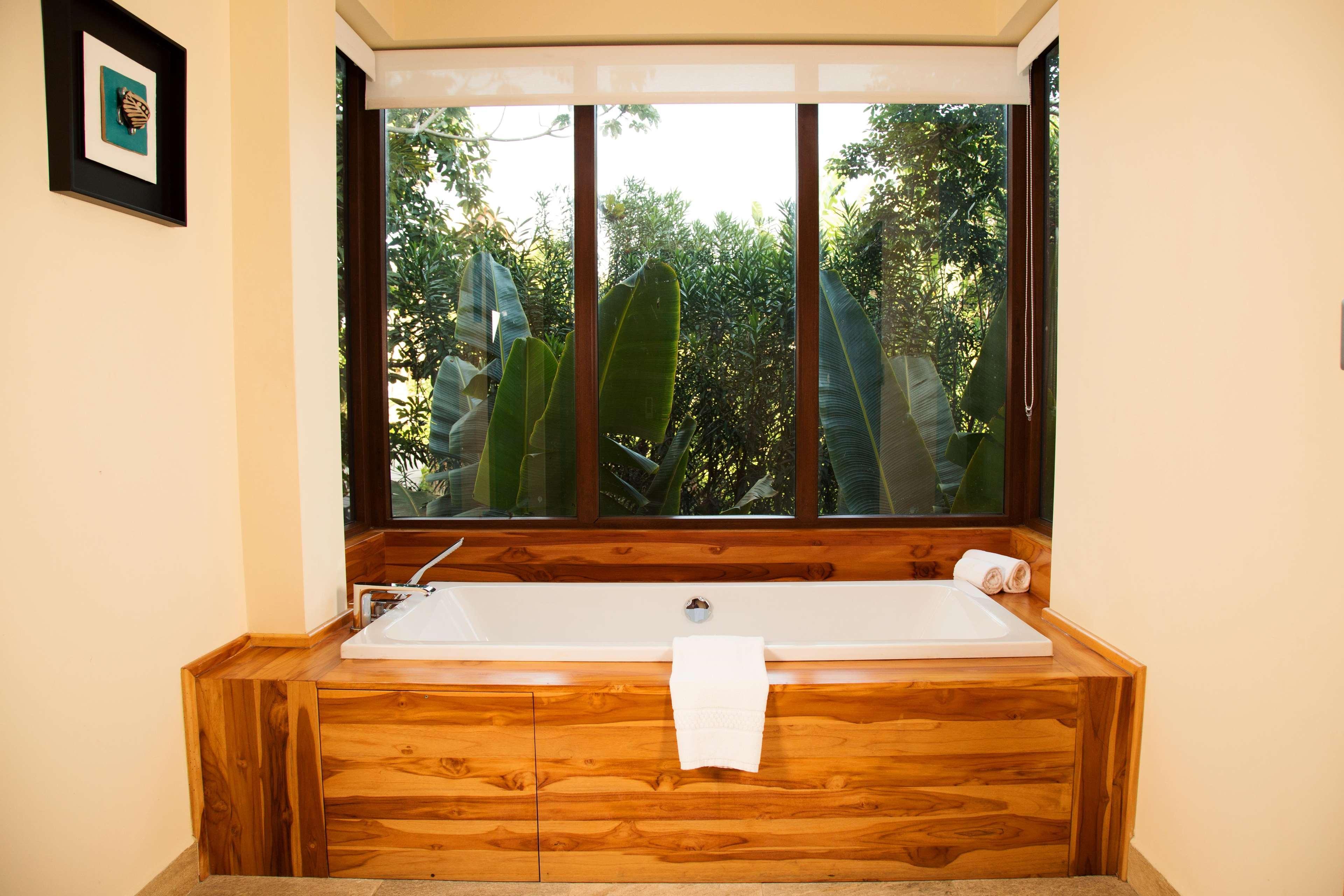 Indura Beach & Golf Resort Curio Collection By Hilton Tela Eksteriør billede