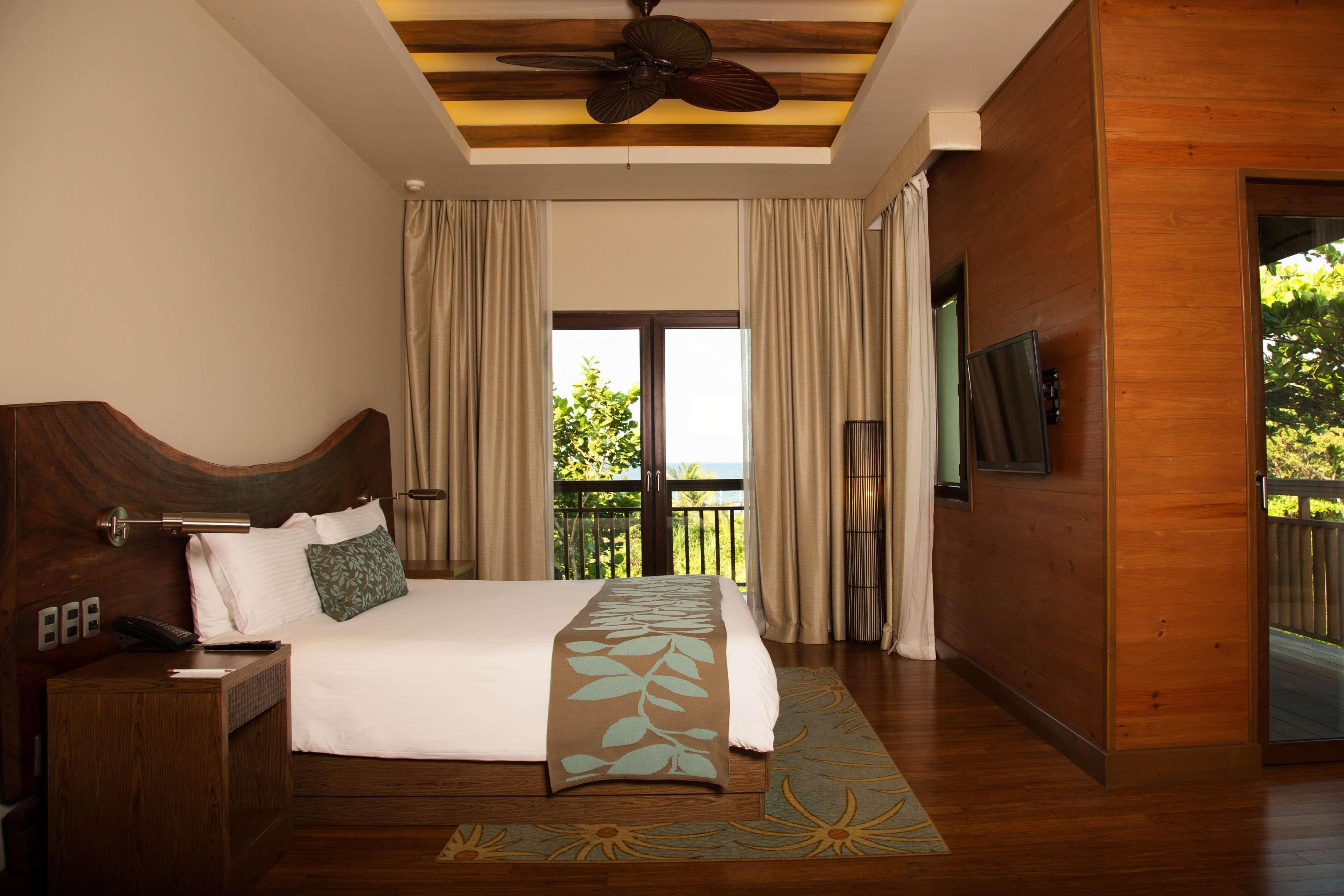 Indura Beach & Golf Resort Curio Collection By Hilton Tela Eksteriør billede